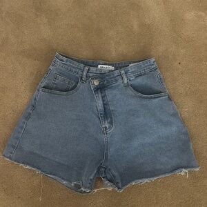 Cross waist shorts